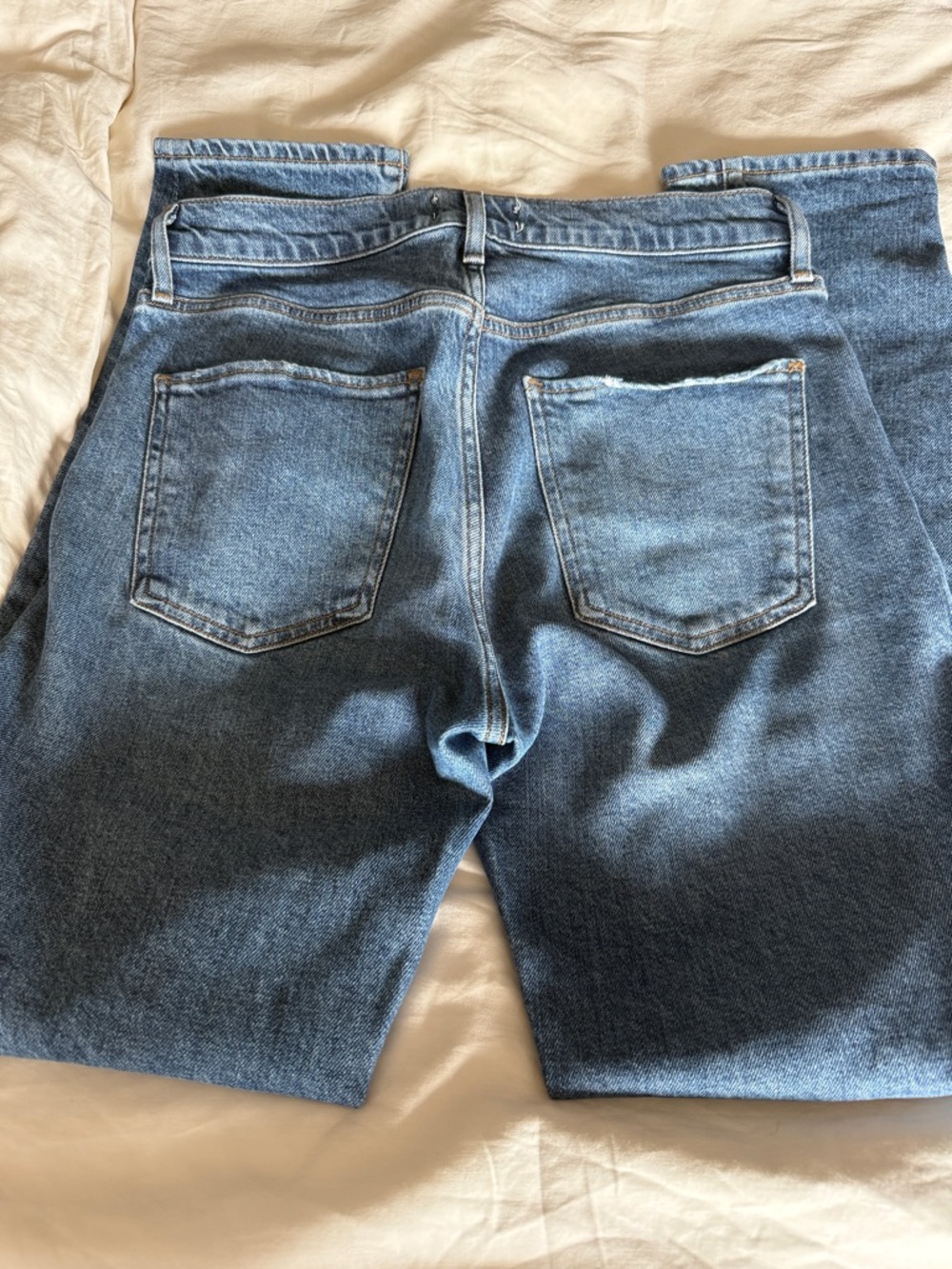 Agolde Classic Straight-Leg Jeans in Washed Blue - Picture 4 of 5